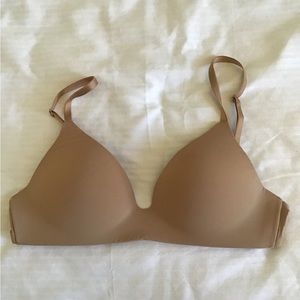 Victoria’s Secret Wireless Bra 32c